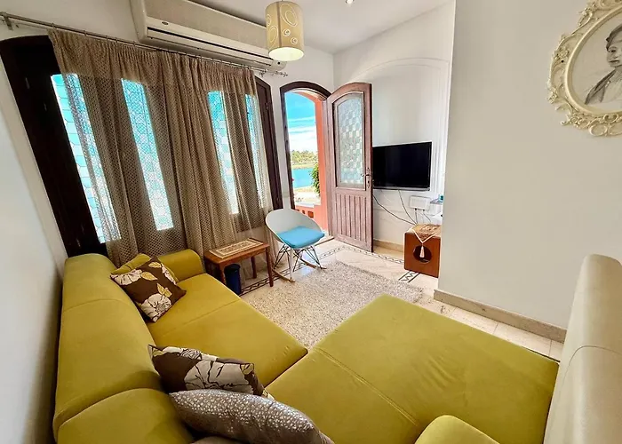 Exquisite 1Br Chalet With Pool & Beach Front El Gouna