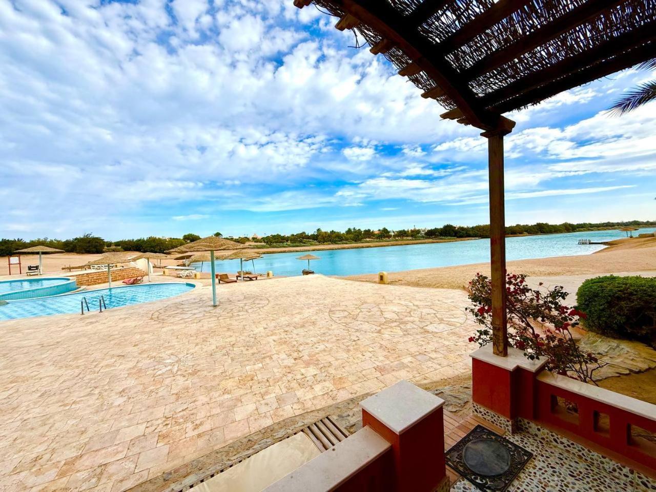Exquisite 1br With Pool & Front El Gouna Apartment *